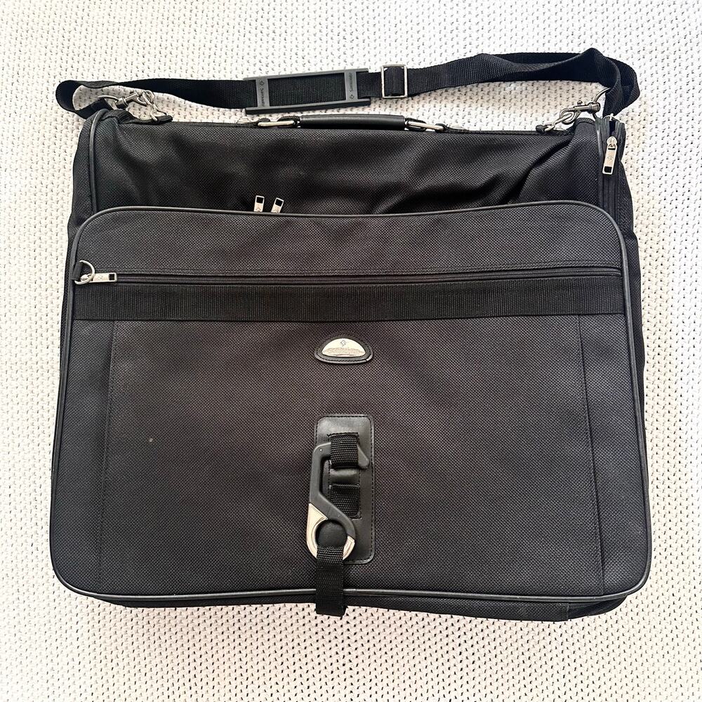 Samsonite Black Silhouette Suit Bi-Fold Garment Bag Fold Travel Shoulder Strap